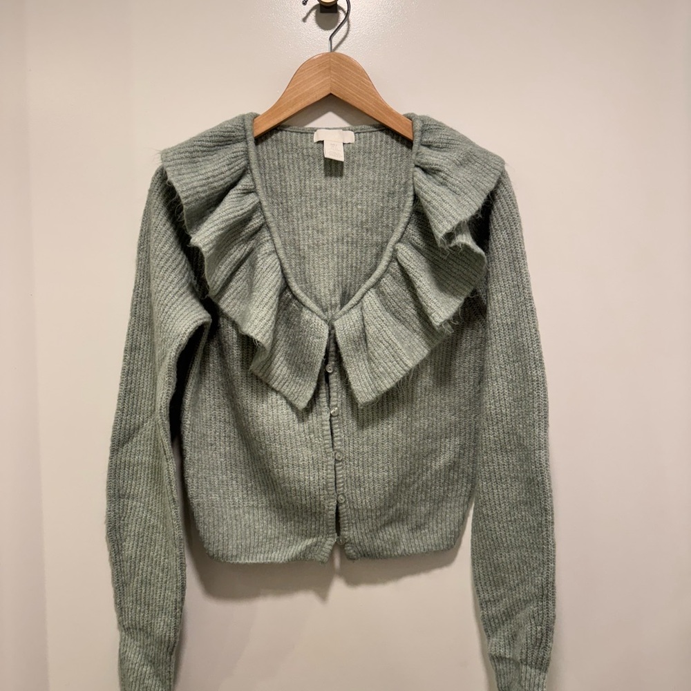 Like New - H&M Mint Ruffled Cardigan